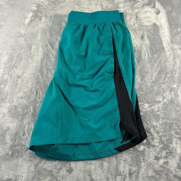 Under Armour men's fitter running shorts in a teal color - Picture 3 of 4